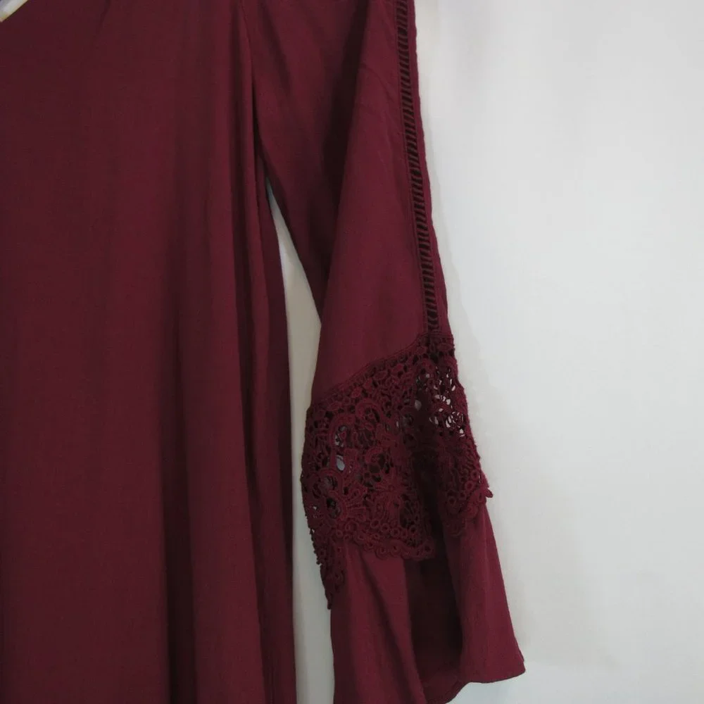 astr the label Burgundy Cold Shoulder Bell Sleeves Dress - Picture 3 of 10